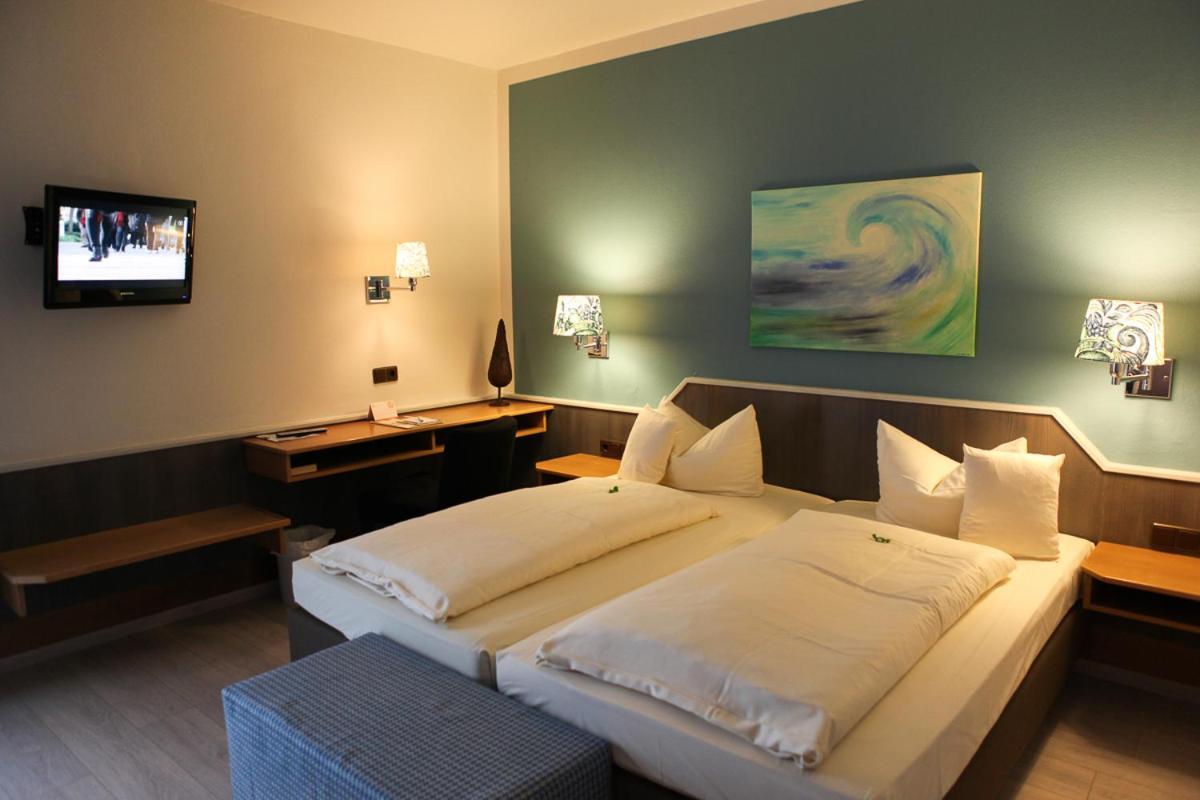 באד וינדסהיים Flair Hotel Zum Storchen מראה חיצוני תמונה