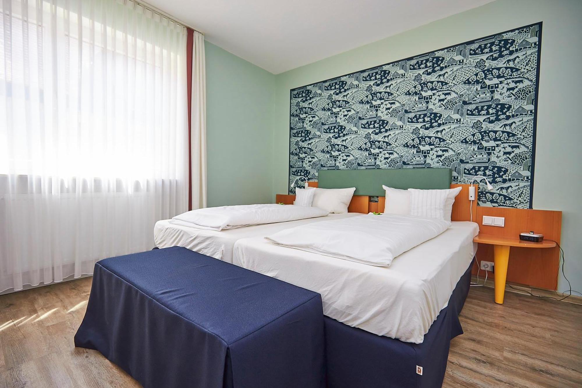 באד וינדסהיים Flair Hotel Zum Storchen מראה חיצוני תמונה