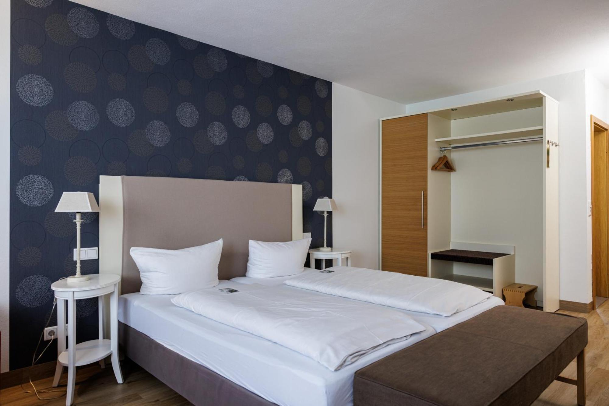 באד וינדסהיים Flair Hotel Zum Storchen מראה חיצוני תמונה