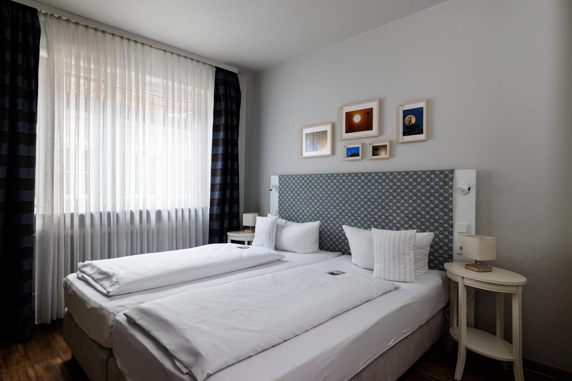 באד וינדסהיים Flair Hotel Zum Storchen מראה חיצוני תמונה