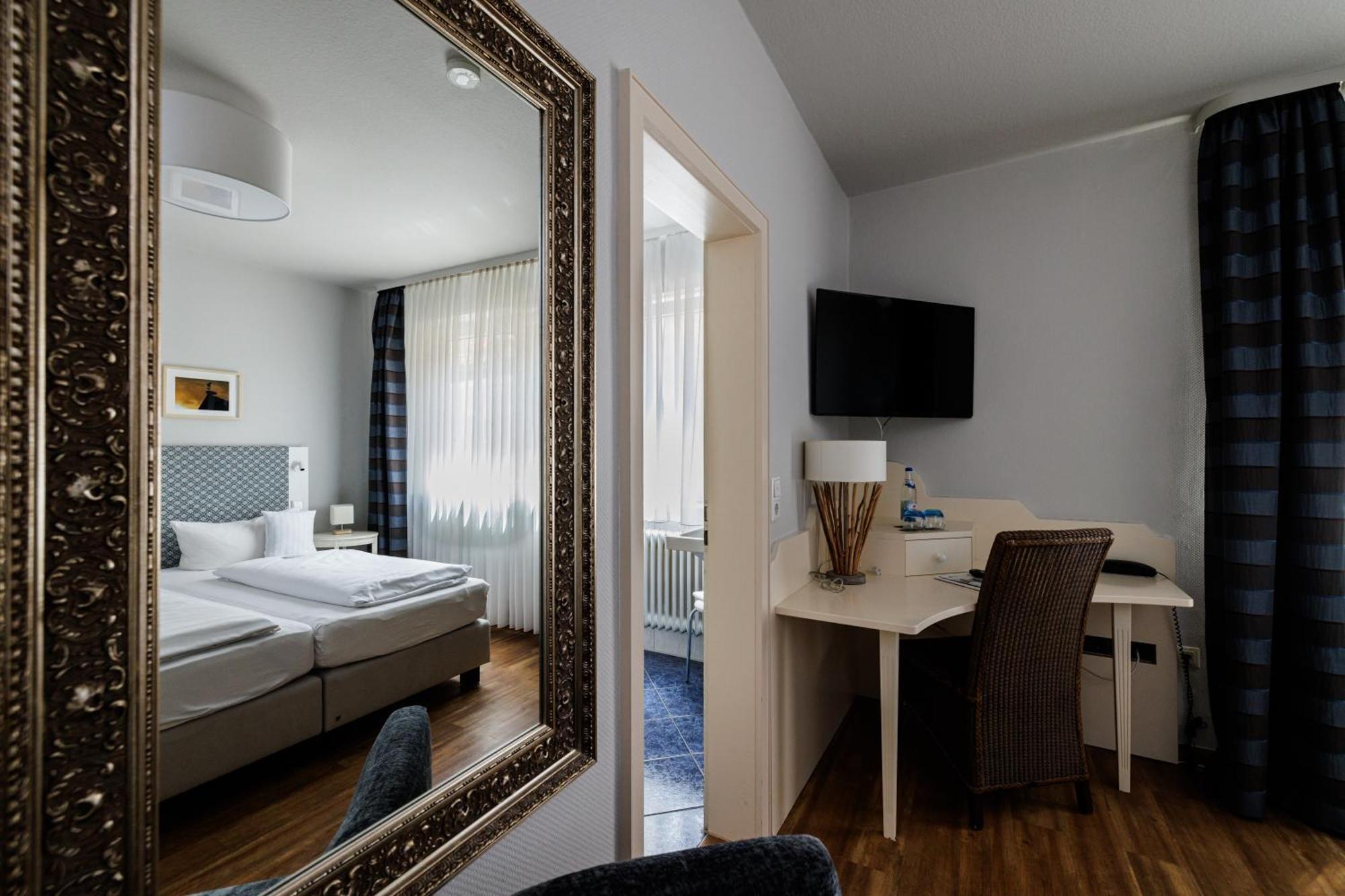 באד וינדסהיים Flair Hotel Zum Storchen מראה חיצוני תמונה