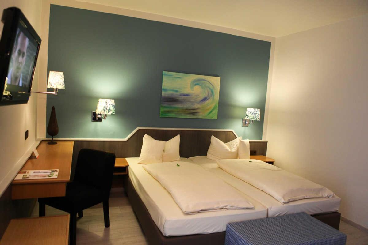באד וינדסהיים Flair Hotel Zum Storchen מראה חיצוני תמונה