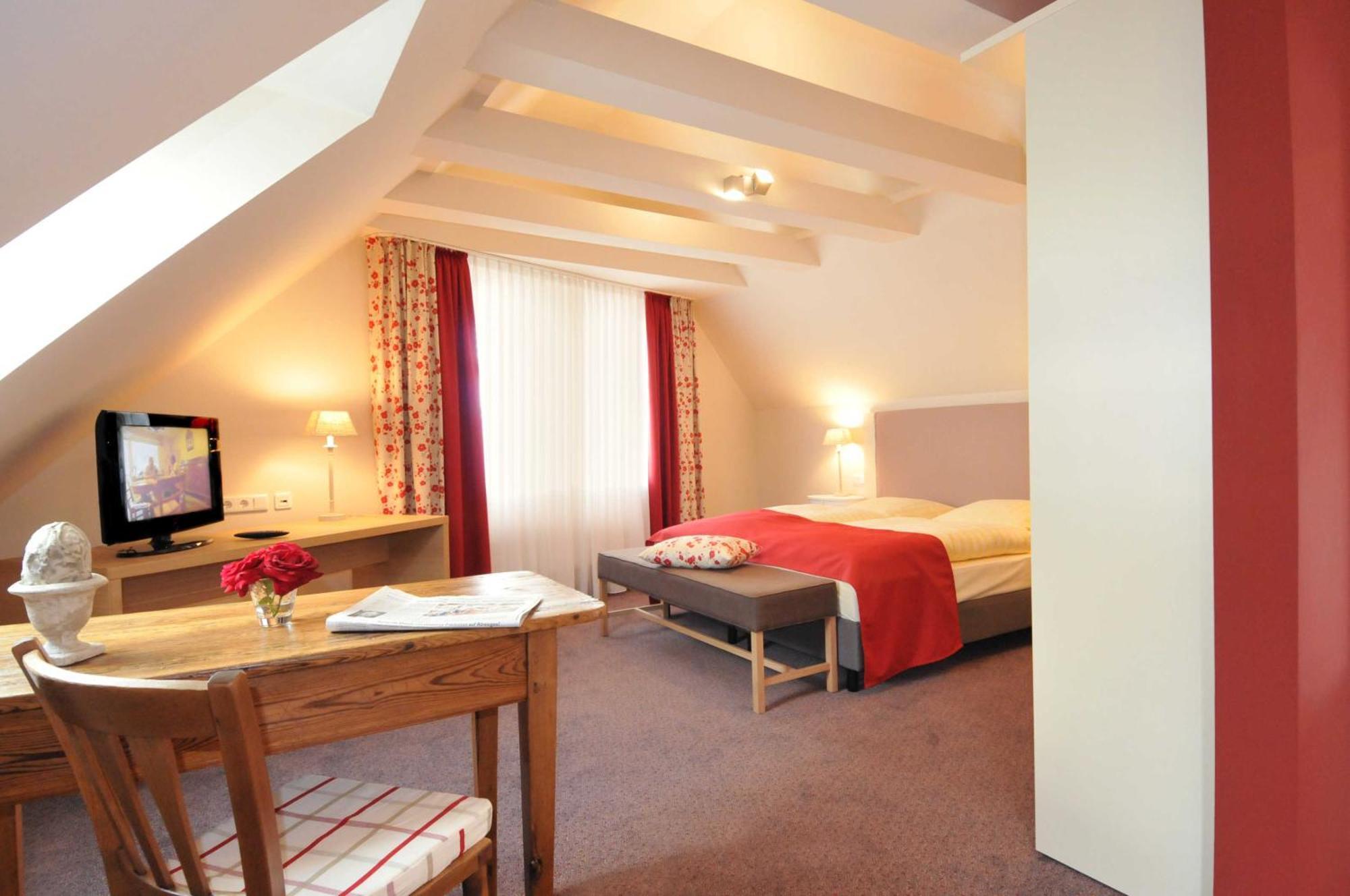באד וינדסהיים Flair Hotel Zum Storchen מראה חיצוני תמונה