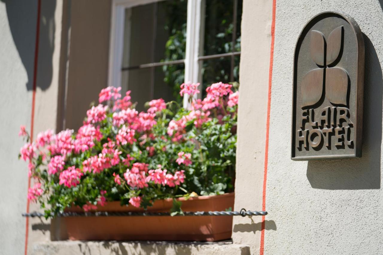 באד וינדסהיים Flair Hotel Zum Storchen מראה חיצוני תמונה